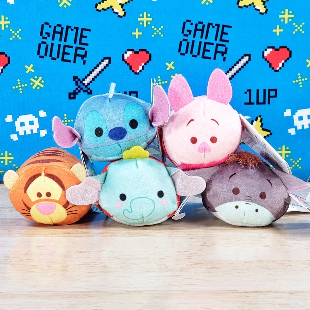 Disney Tsum Tsum Mini Plush Lot includes Stitch Tigger Eeyore Piglet & Dumbo